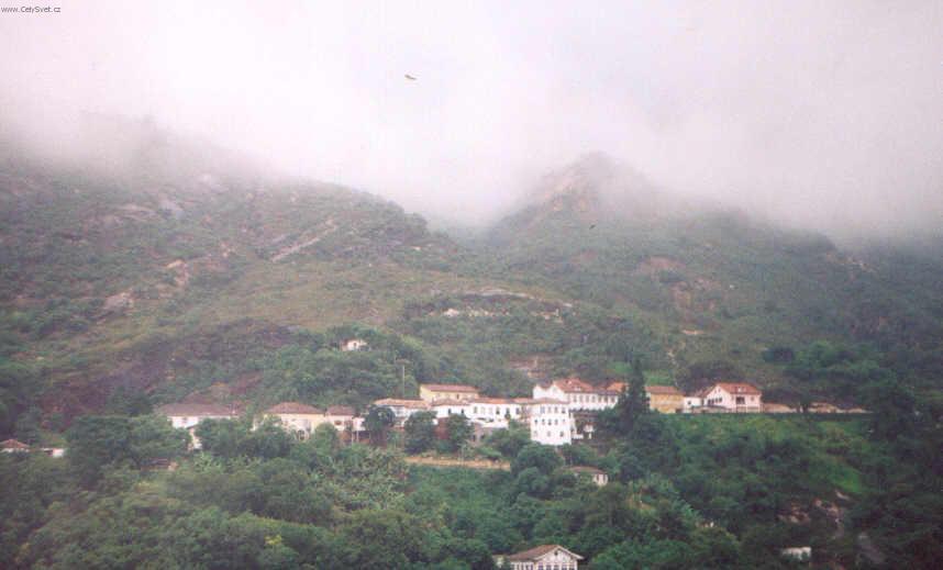 Foto: Braz�lie-m�sto se nach�z� v hor�ch (2000 m.n.m.)