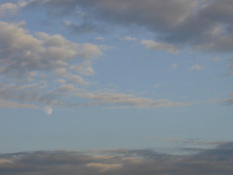 Foto: Nebe-M�s�c nesp�