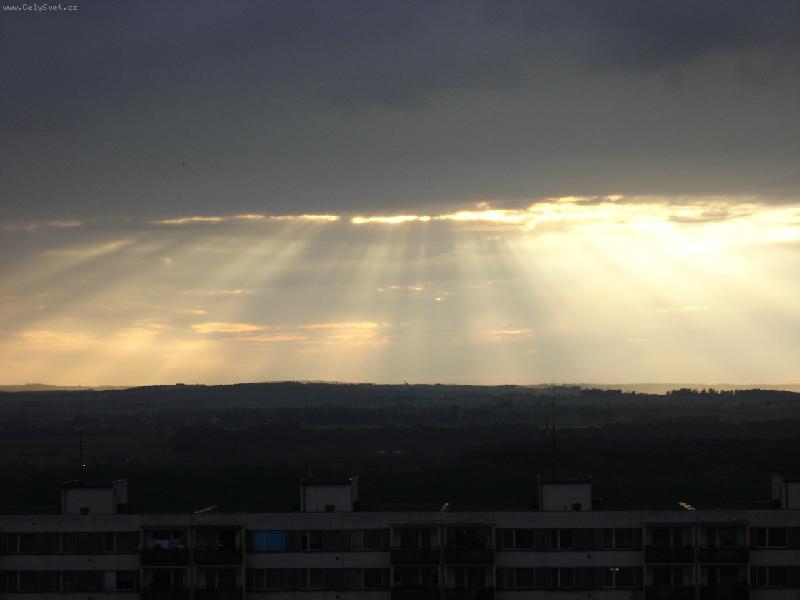 Foto: Nebe-Z�pad slunce