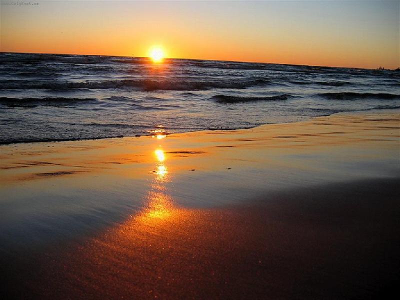 Foto: zapad nad jezerem