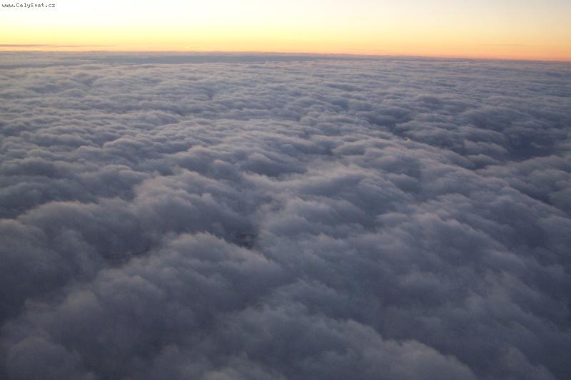 Foto: Nad mraky